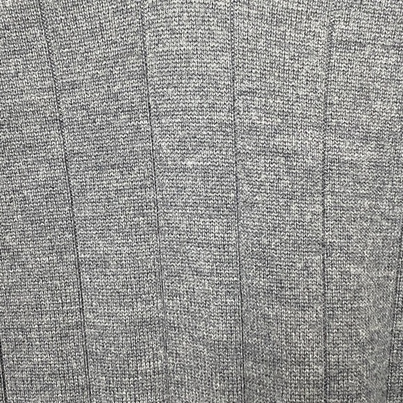 Banana Republic mens wool gray V-neck  pullover sweater size L - Picture 3 of 6